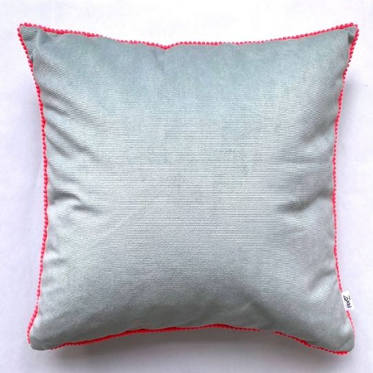 Pom-Pom Hot Cushion