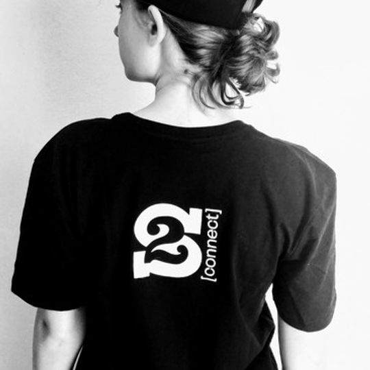 2Sconnect t-shirt