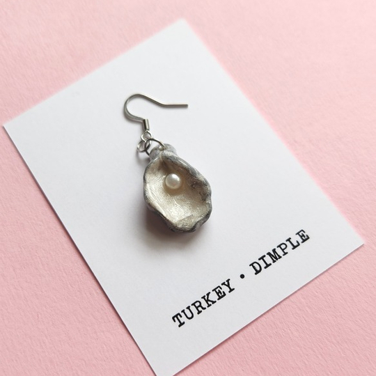 Oyster Earring (Pick-and-Mix)