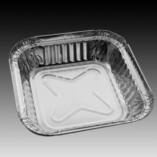 W4173- Single portion square sized aluminium foil container with 550ml capacity.