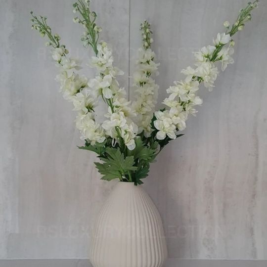 Ribbed Ceramic Vase - Cream