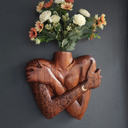 Mawu wall vase