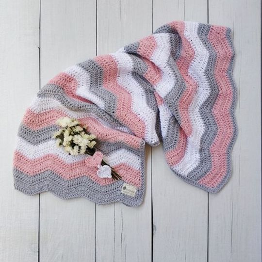 The Grace Blanket (Pink/Grey)