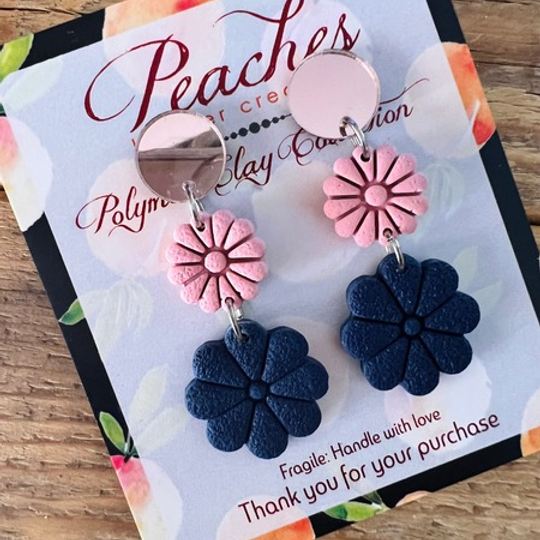 Navy & Pink Daisies