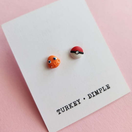 Charmander Stud Set