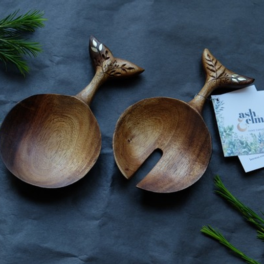 Whale tail salad spoons