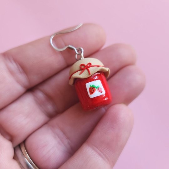 Strawberry Jam -Single Earring