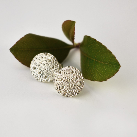 Sea Urchin Texture Round Studs