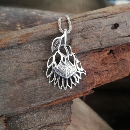 Protea necklace