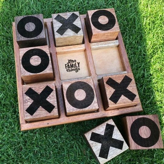 Table Top X's & O's (Noughts & Crosses)