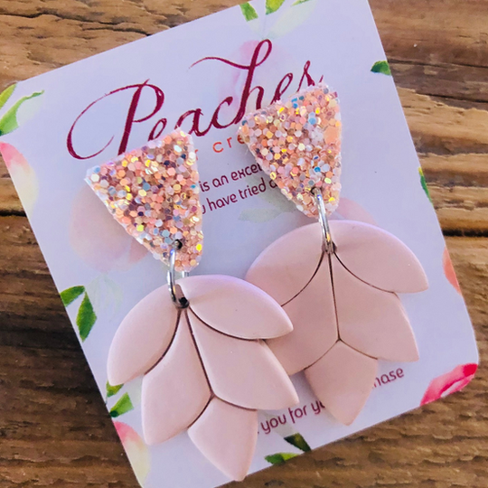 Lotus Peachy Pink Flower with Glitter