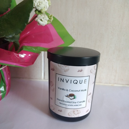 Nova black candle