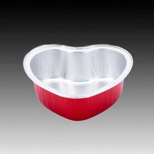 WHRT- Red coloured aluminium cupcake in heart shape with optional clip-on PET lid