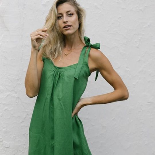 Emma linen dress green