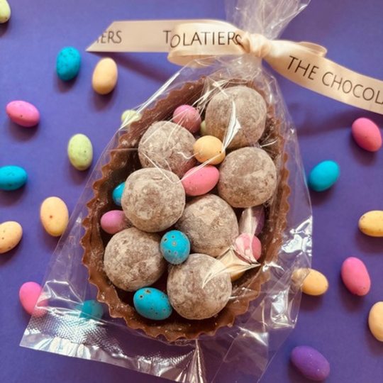 Easter Egg - Half Egg with Hazelnut Truffles