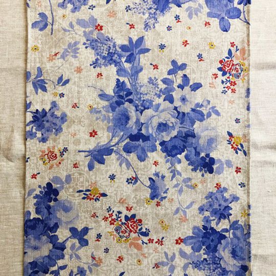 Delft Floral Linen Cloth