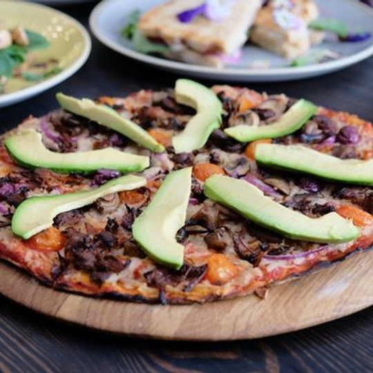 Vegan BBQ Jackfruit Pizza