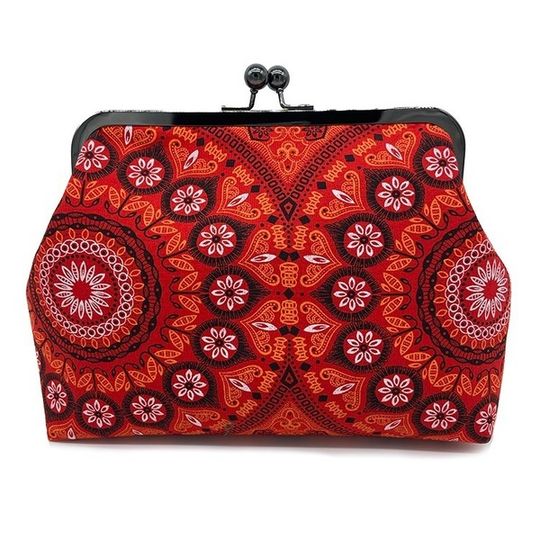Lucy - Shwe Red Floral