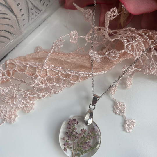 Resin Flower Pendants